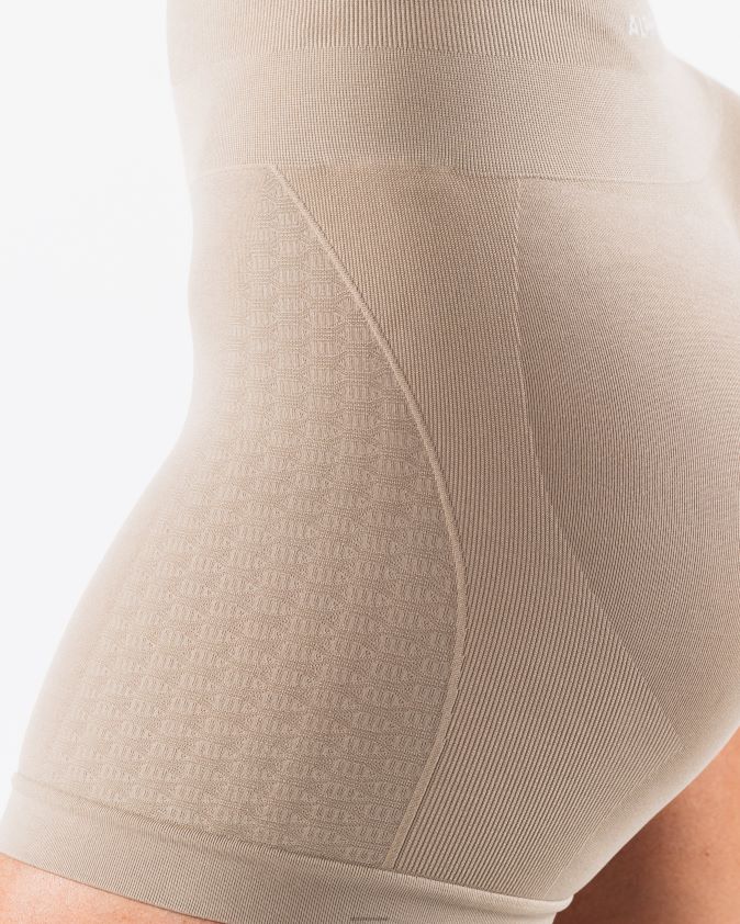 femmes vêtements 46FZDN292 Alphalete amplifier contour court 5