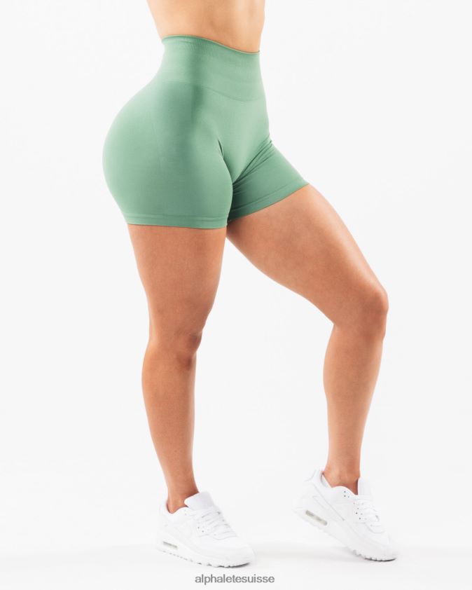 femmes vêtements 46FZDN330 Alphalete amplifier court 4,5