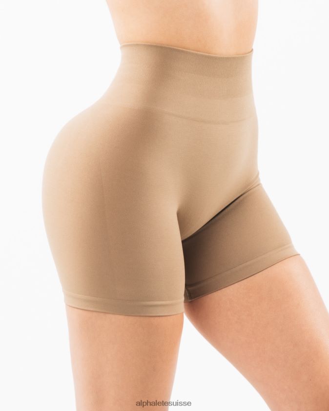 femmes vêtements 46FZDN338 Alphalete amplifier court 4,5